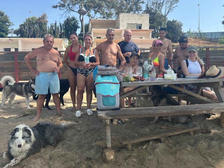 Agosto/2026 – Jornada de senderismo canino: ruta Parque del Mediterráneo – Playa Canina de Marbella